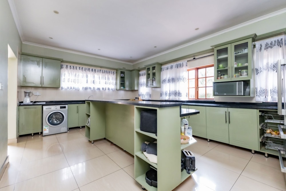 House for sale in Waterfalls, Zimbabwe - 3ZB1739021