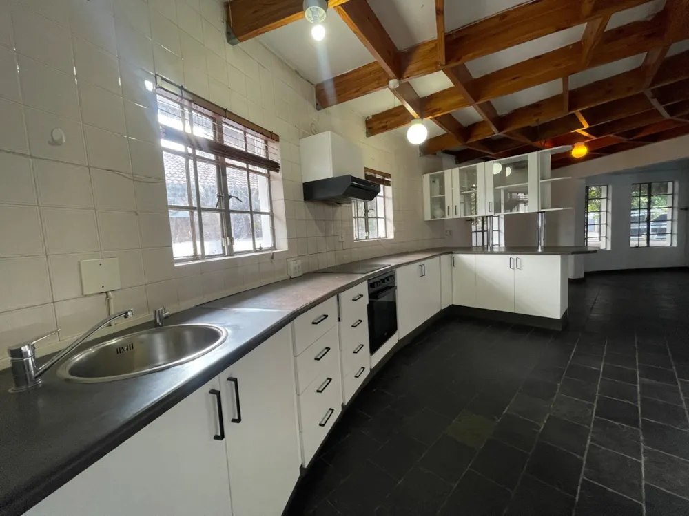 Bungalow for sale in Phakalane, Botswana - 3BO1733537 Bungalow for sale in Phakalane, Botswana - 3BO1733537