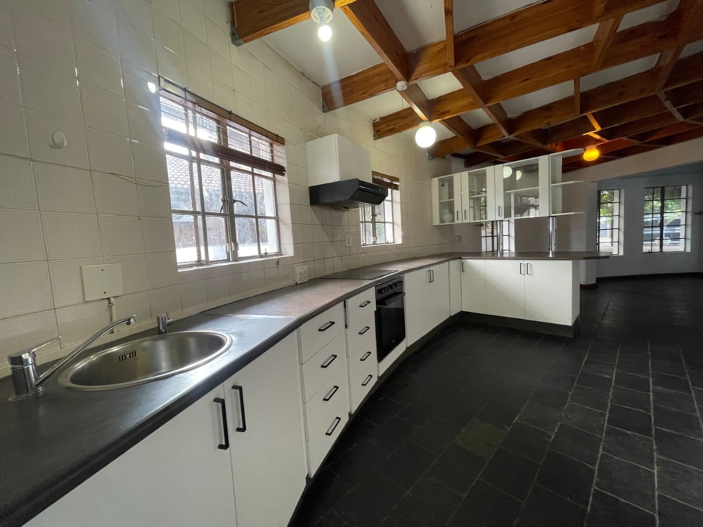 Bungalow for sale in Phakalane, Botswana - 3BO1733537 Bungalow for sale in Phakalane, Botswana - 3BO1733537