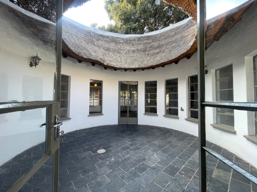 Bungalow for sale in Phakalane, Botswana - 3BO1733537 Bungalow for sale in Phakalane, Botswana - 3BO1733537