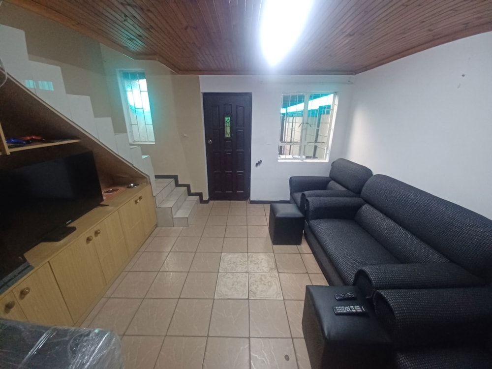 House for sale in Woodlands, Mitchells Plain - 1MN1737737
