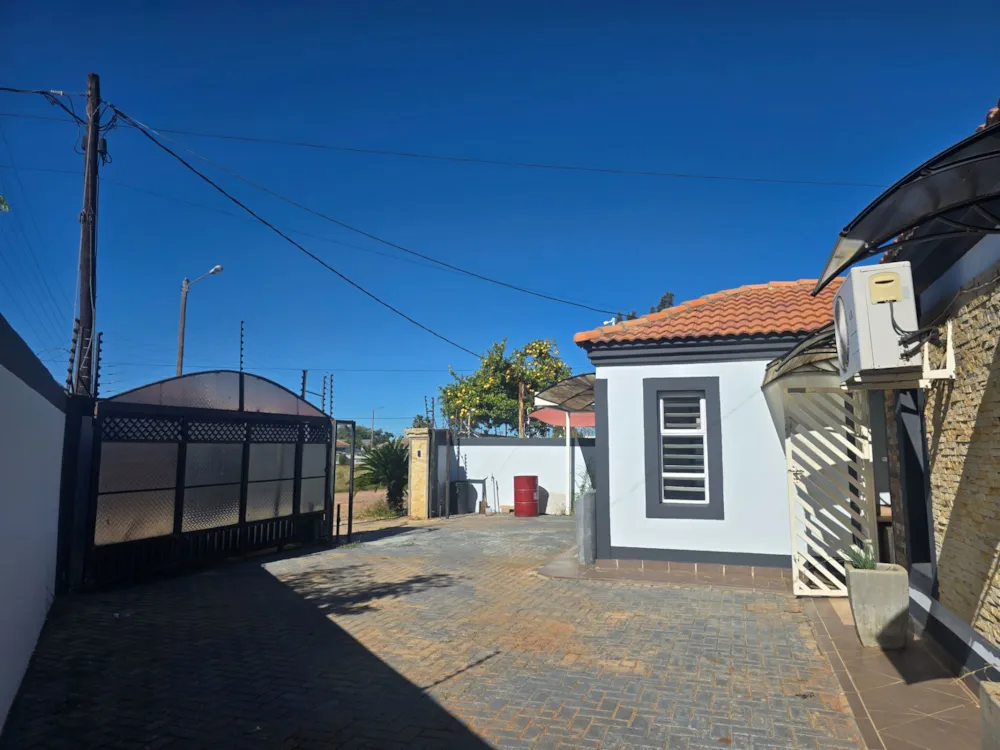House for sale in Block 6, Botswana - 3BO1737891 House for sale in Block 6, Botswana - 3BO1737891