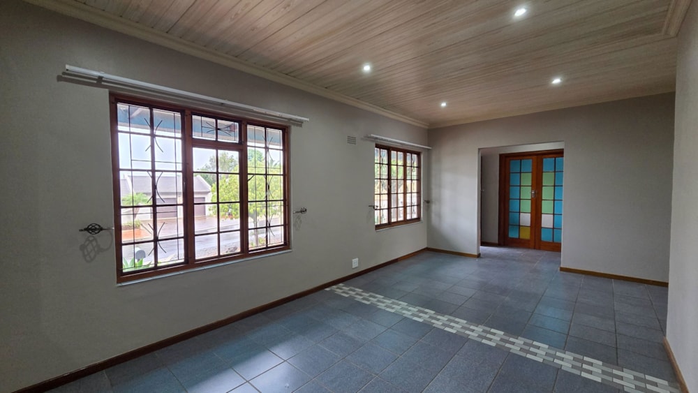 House to rent in Panorama, Worcester - 1MS1738564
