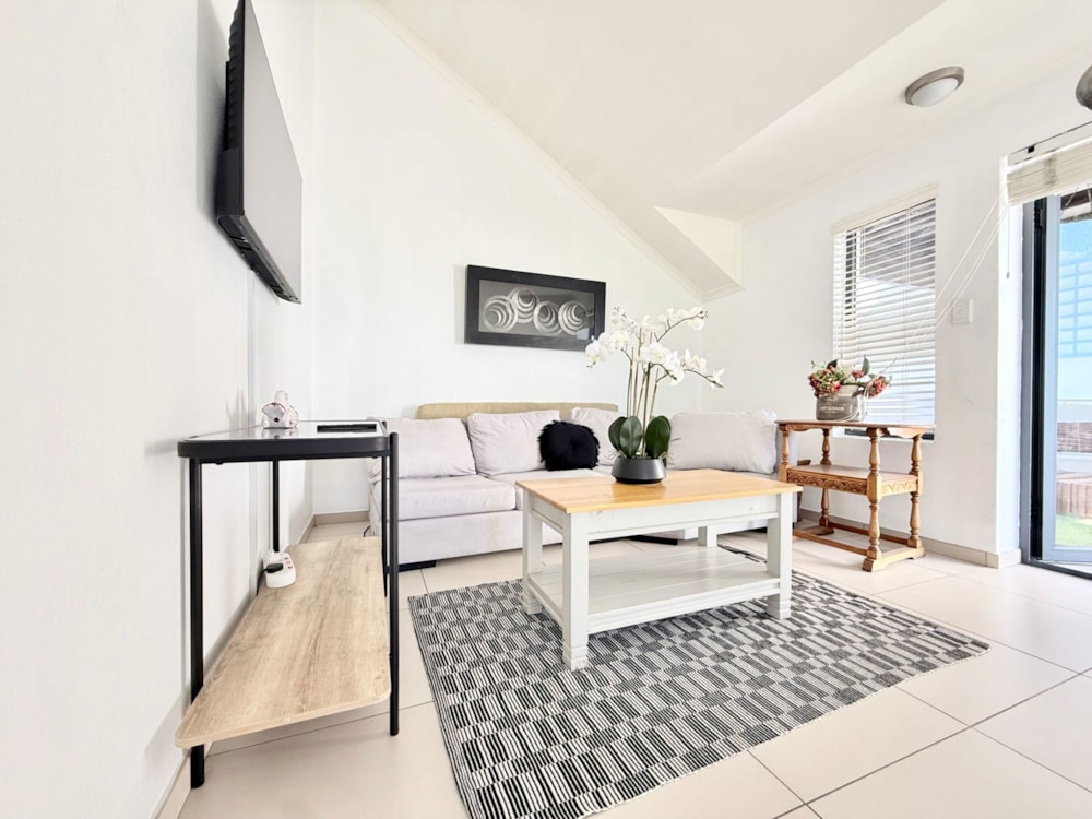 Apartment to rent in Fourways Area - FYL1737889