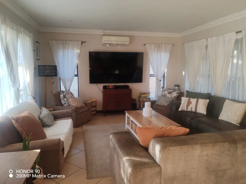 House let in Stonehenge - 1NS1738044 House let in Stonehenge - 1NS1738044
