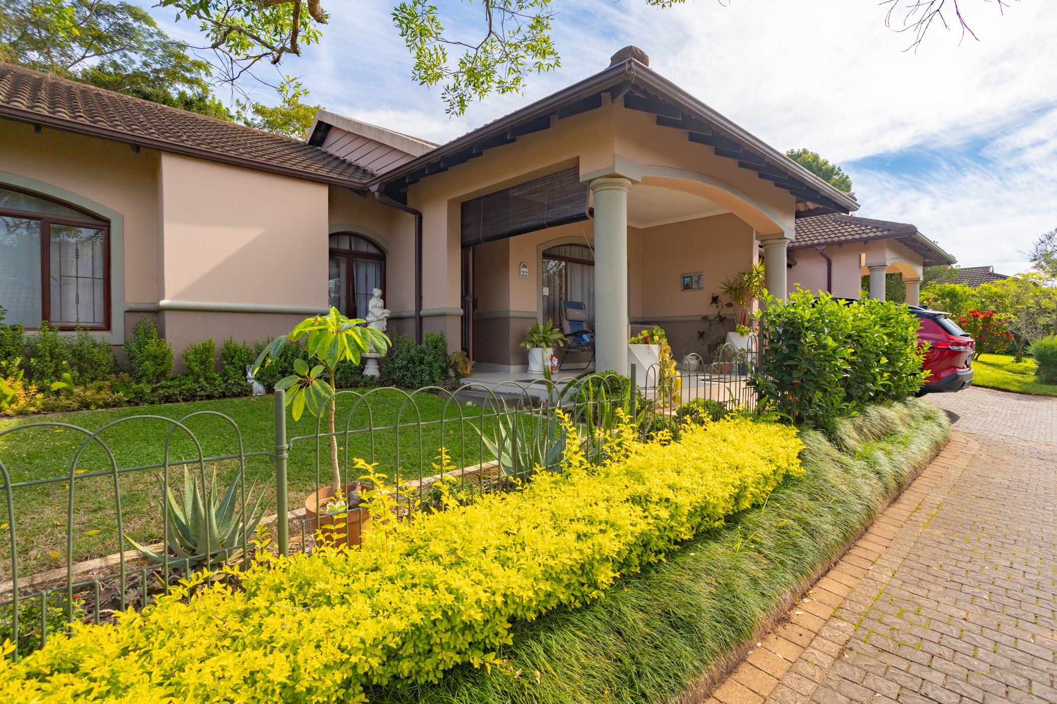 Townhouse for sale in Le Domaine Estate - 1KF1739334
