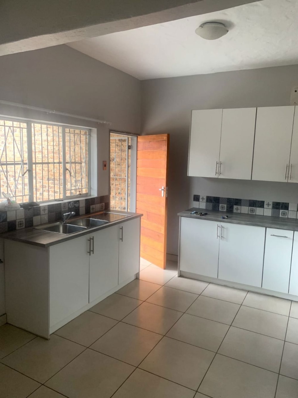 Apartment for sale in Middelburg Central (Mpumalanga Central) - 1MD1738511 Apartment for sale in Middelburg Central (Mpumalanga Central) - 1MD1738511
