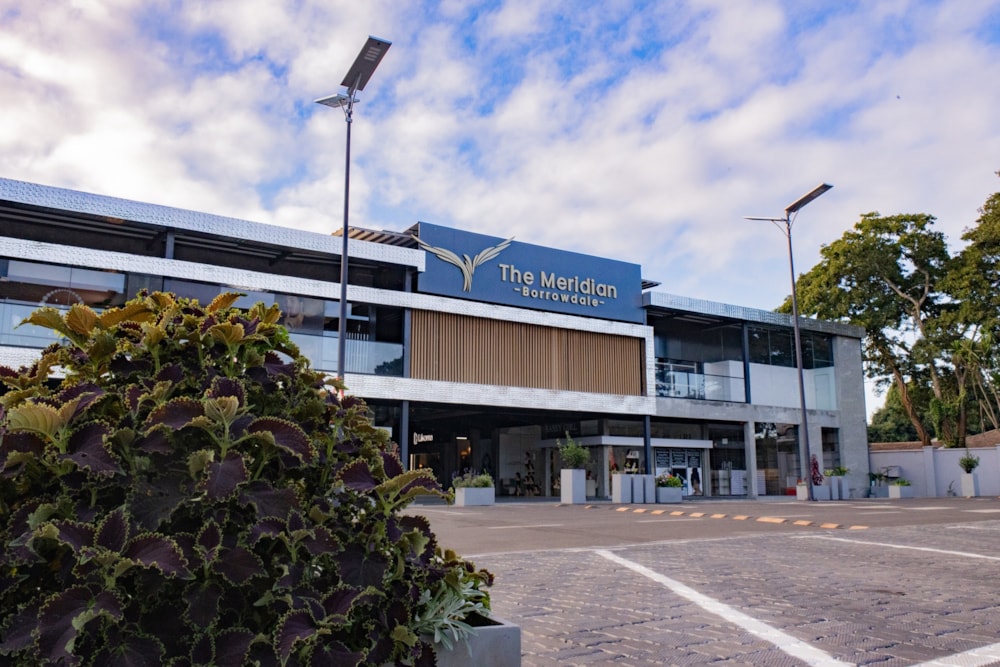 Commercial retail property to rent in Borrowdale, Zimbabwe - 3ZB1738518