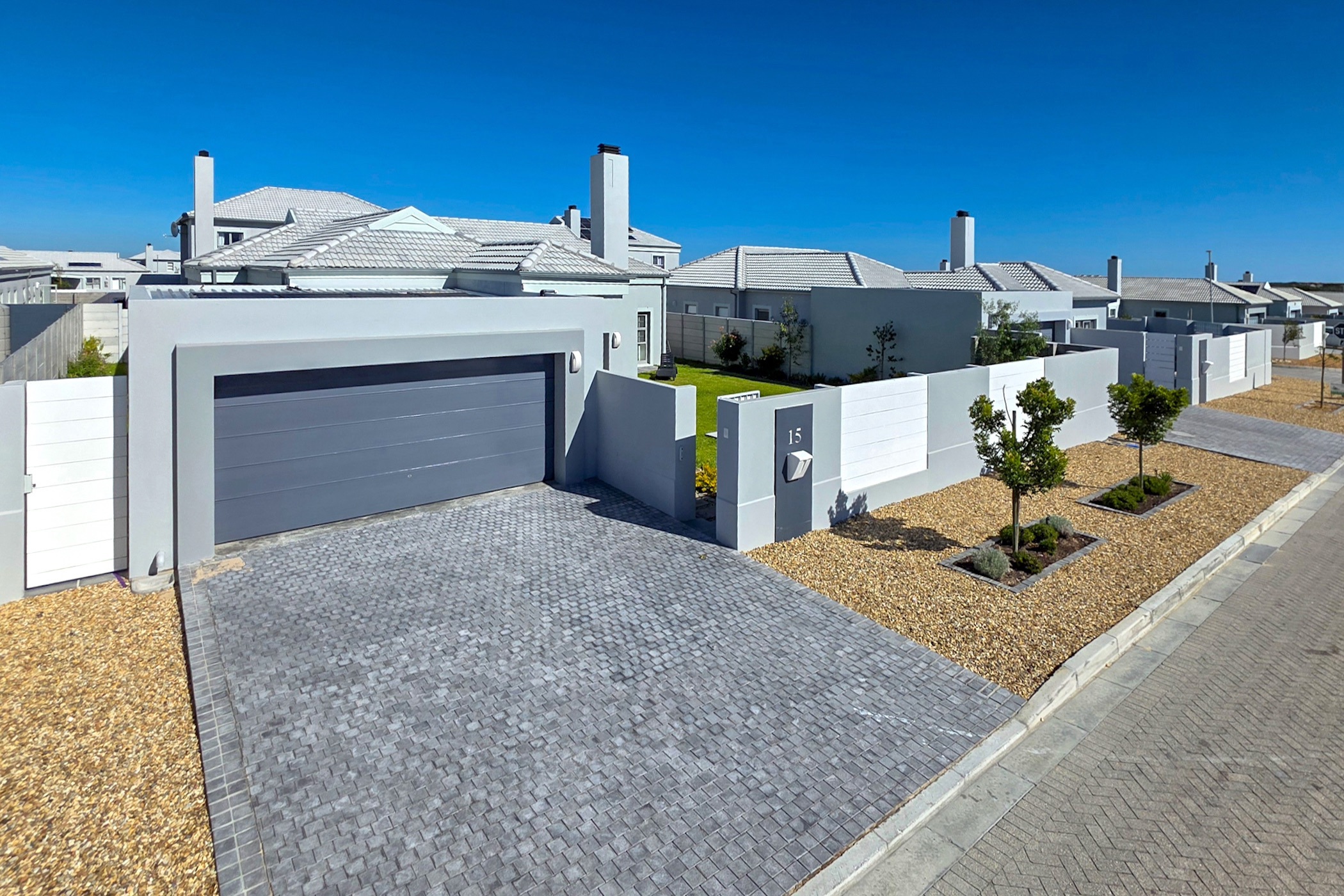 Single-storey house to rent in Sunningdale, Blouberg - 1TV1738557