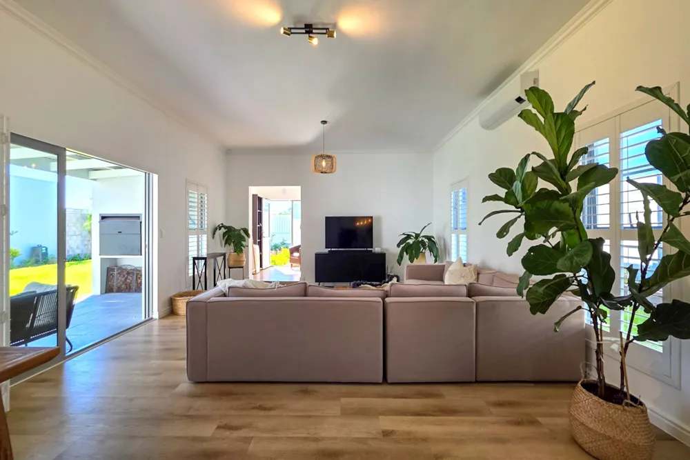 Single-storey house let in Sunningdale, Blouberg - 1TV1738557 Single-storey house let in Sunningdale, Blouberg - 1TV1738557