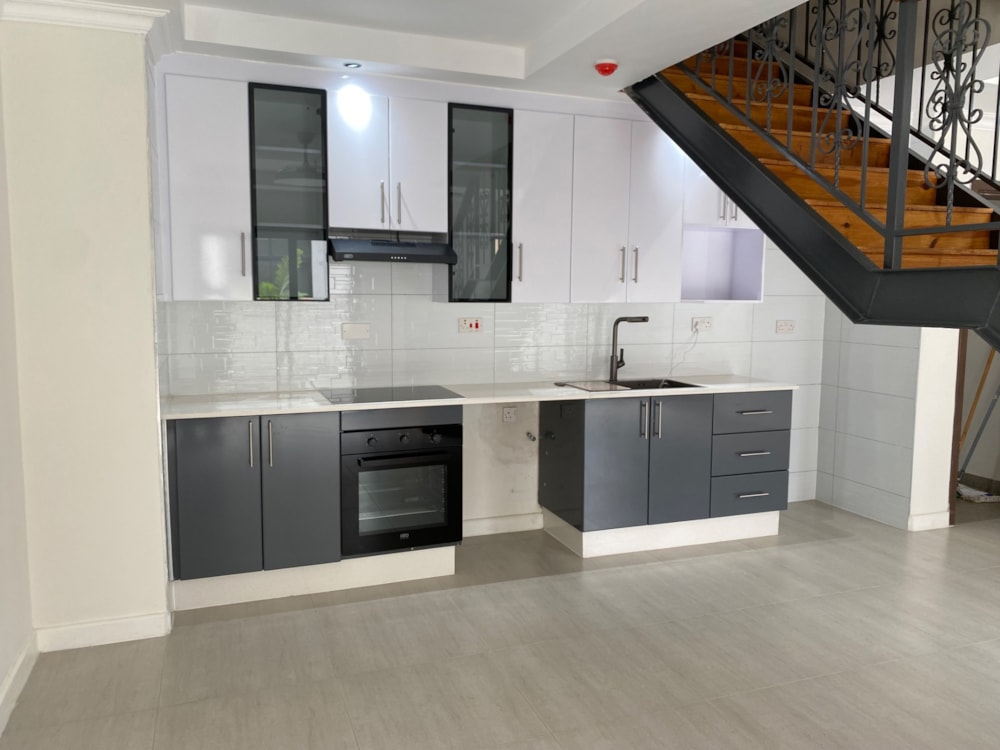 Apartment to rent in Extension 9, Botswana - 3BO1738711 Apartment to rent in Extension 9, Botswana - 3BO1738711