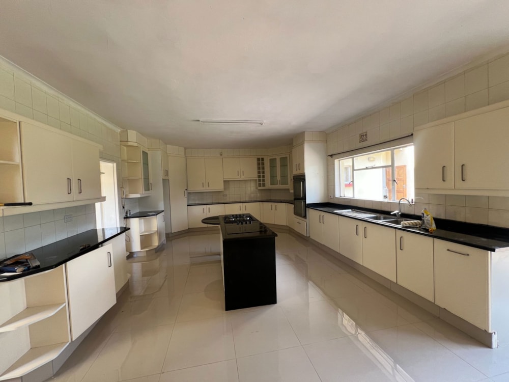 House to rent in Borrowdale West, Zimbabwe - 3ZB1738573