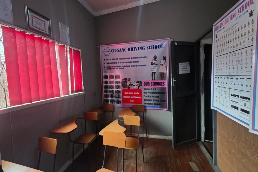 Commercial retail property for sale in Bulawayo, Zimbabwe - 3ZB1738599