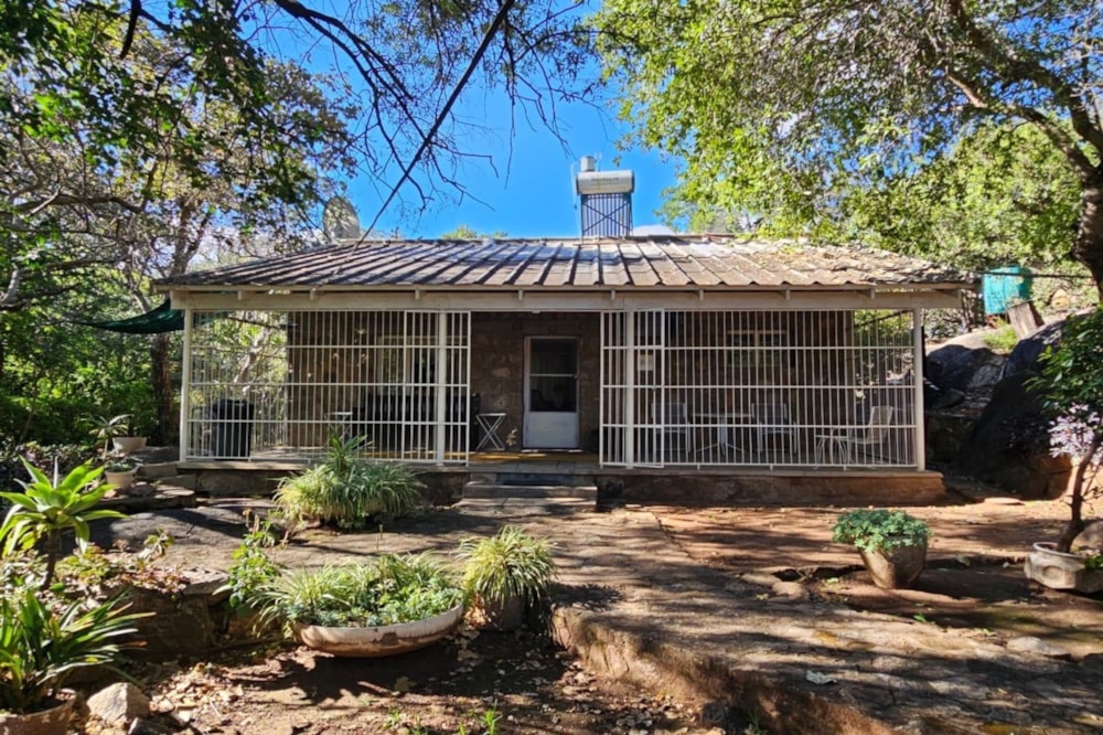 House for sale in Burnside, Bulawayo, Zimbabwe - 3ZB1738636 House for sale in Burnside, Bulawayo, Zimbabwe - 3ZB1738636