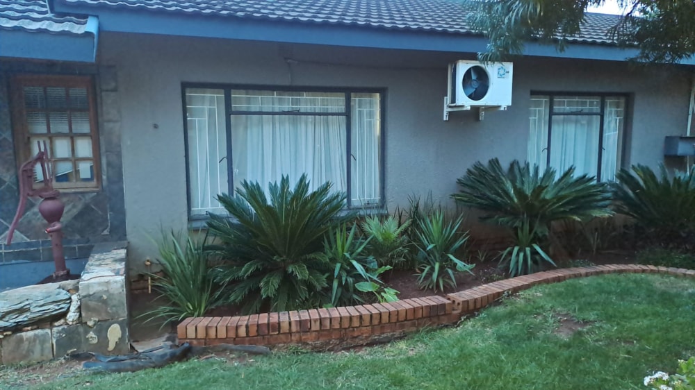 House for sale in Kanonkop, Middelburg, Mpumalanga - 1MD1738771 House for sale in Kanonkop, Middelburg, Mpumalanga - 1MD1738771