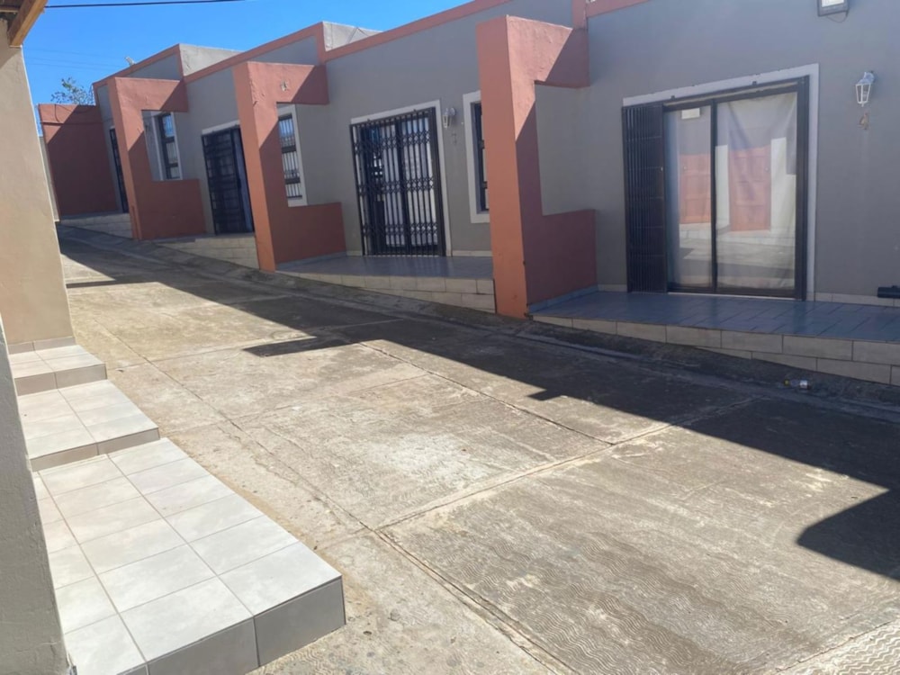 Commercial flats for sale in Mthatha - 1MH1738769 Commercial flats for sale in Mthatha - 1MH1738769