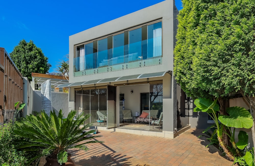 Security estate home for sale in Magalies Golf Estate - 1HR1738791