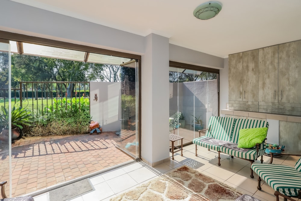 Security estate home for sale in Magalies Golf Estate - 1HR1738791