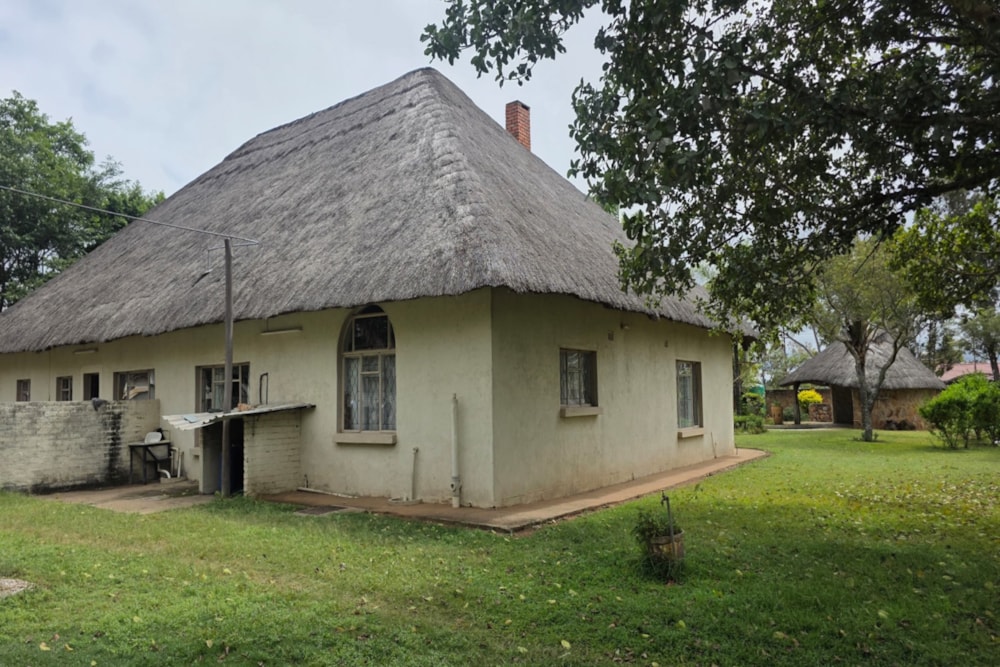 House for sale in Burnside, Bulawayo, Zimbabwe - 3ZB1738797