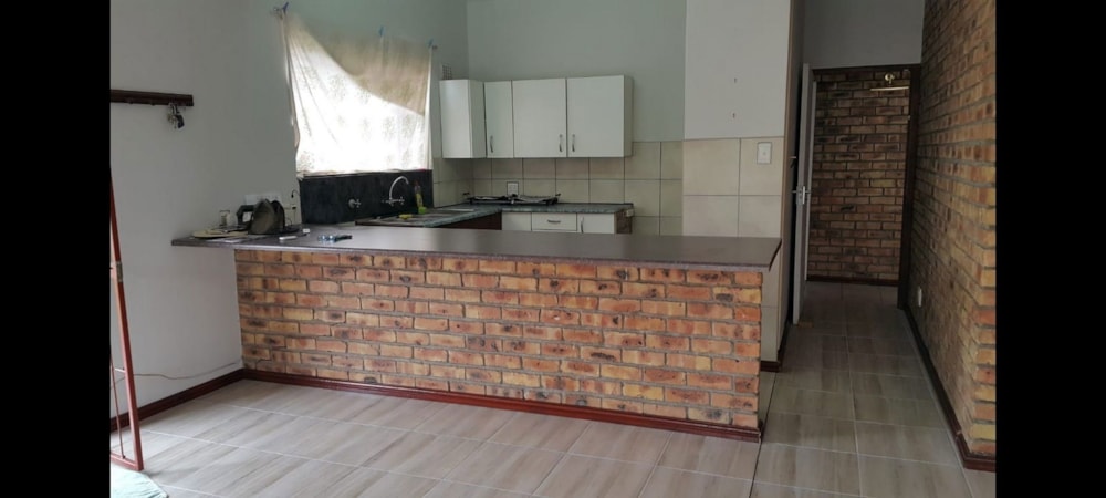 House to rent in Sandbaai - ONL1738913