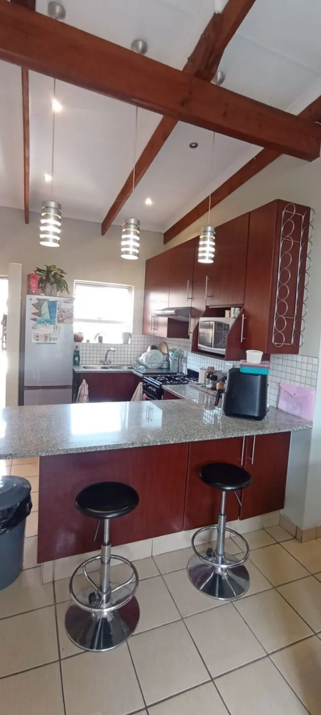 Townhouse let in Glen Marais - ENL1738974 Townhouse let in Glen Marais - ENL1738974