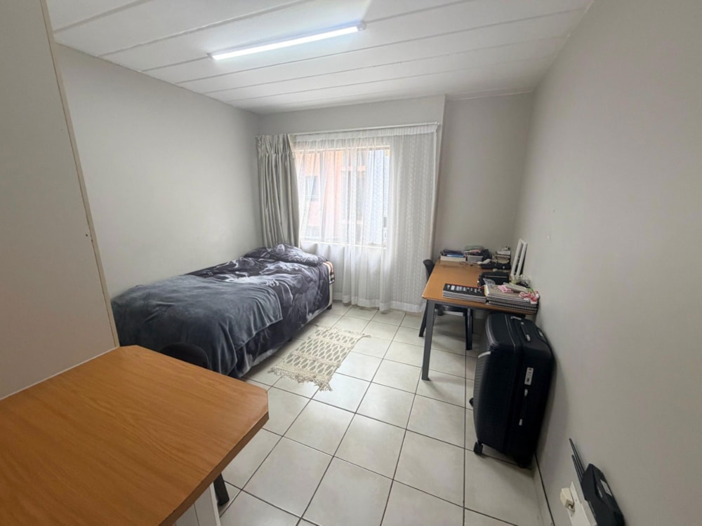 Bachelor apartment for sale in Potchefstroom - 1PCH1738925