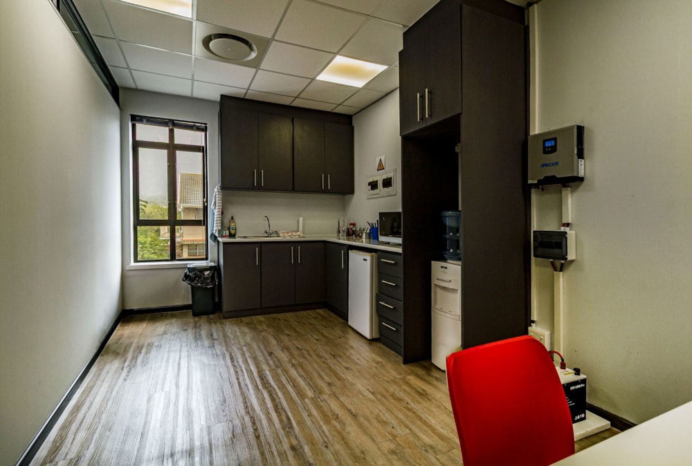Commercial office for sale in Somerset West - SW1741175 Commercial office for sale in Somerset West - SW1741175