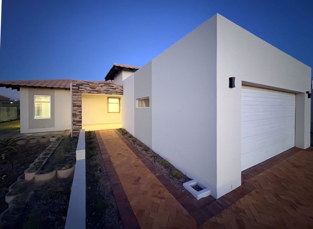 House for sale in Langebaan Country Estate - LA1738966 House for sale in Langebaan Country Estate - LA1738966