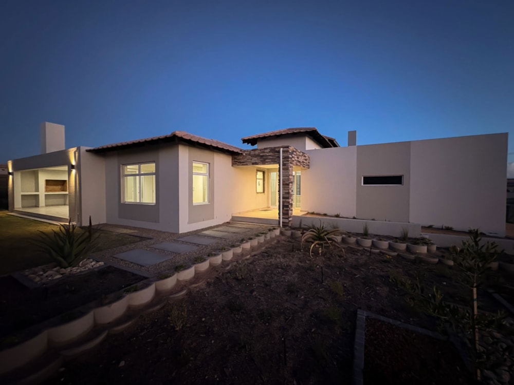 House for sale in Langebaan Country Estate - LA1738966 House for sale in Langebaan Country Estate - LA1738966