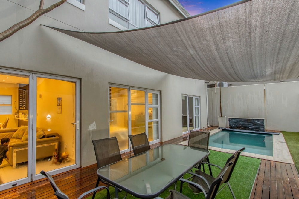 Apartment for sale in Oaklands, Johannesburg - HP1739345 Apartment for sale in Oaklands, Johannesburg - HP1739345