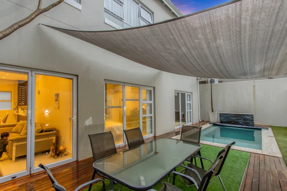 Apartment for sale in Oaklands, Johannesburg - HP1739345 Apartment for sale in Oaklands, Johannesburg - HP1739345