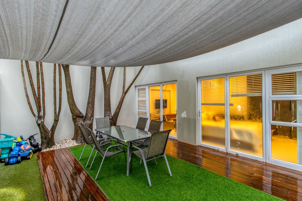 Apartment for sale in Oaklands, Johannesburg - HP1739345 Apartment for sale in Oaklands, Johannesburg - HP1739345