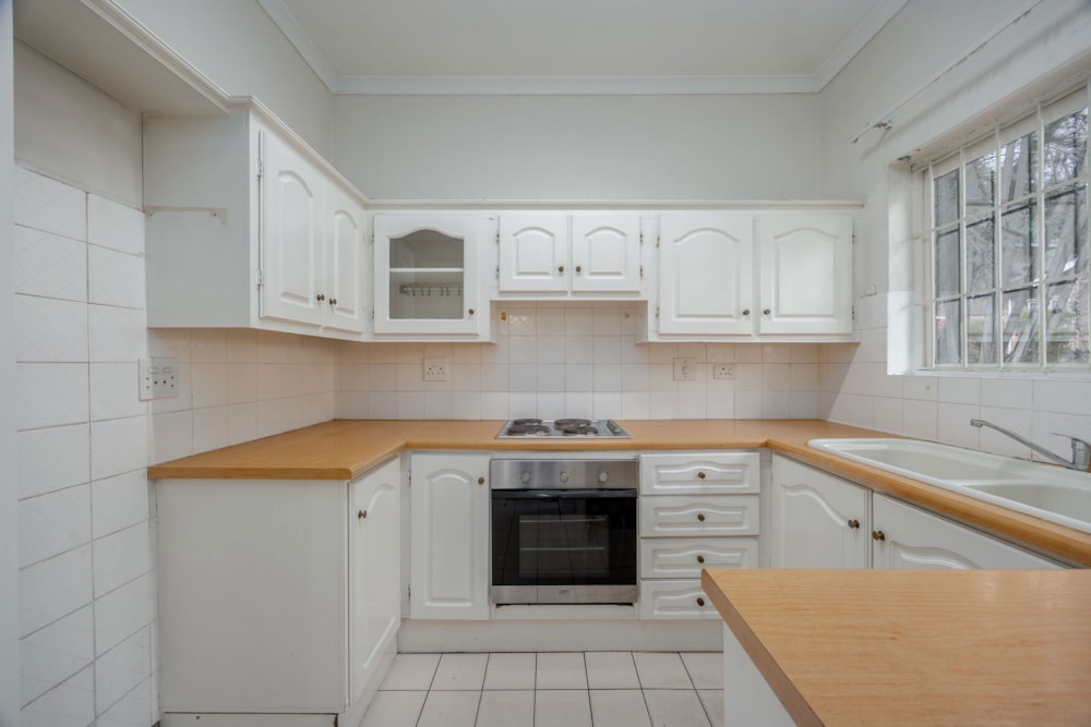 Garden retirement home for sale in Kloof - 1KF1738989 Garden retirement home for sale in Kloof - 1KF1738989