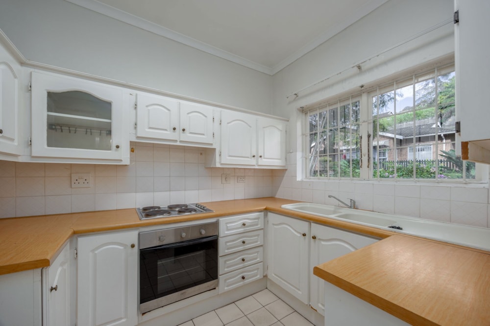 Garden retirement home for sale in Kloof - 1KF1738989 Garden retirement home for sale in Kloof - 1KF1738989