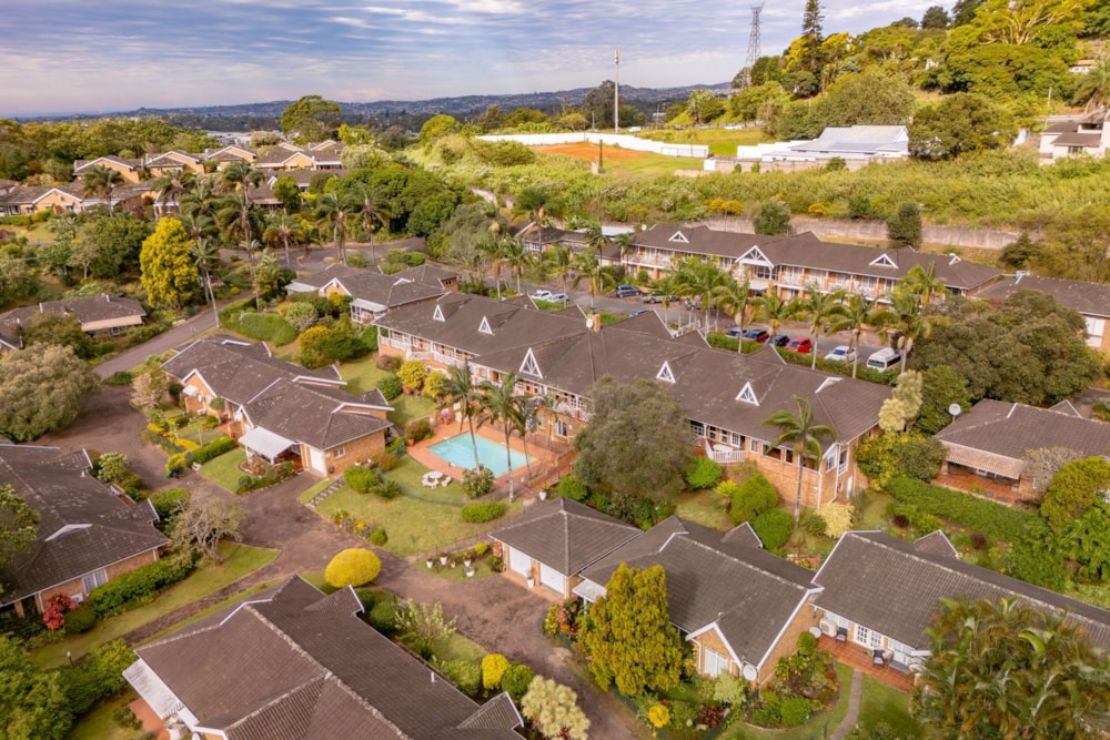 Garden retirement home for sale in Kloof - 1KF1738989 Garden retirement home for sale in Kloof - 1KF1738989