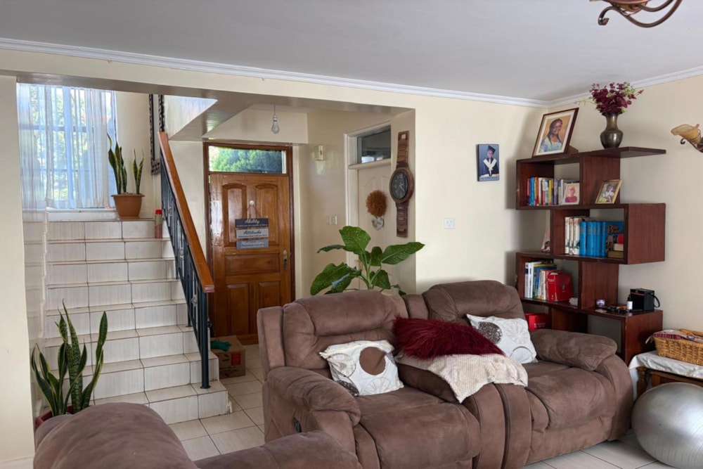 House for sale in Athi River, Kenya - 3KE1739056