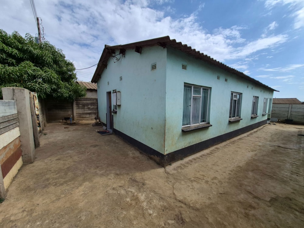 House for sale in Budiriro, Zimbabwe - 3ZB1739243