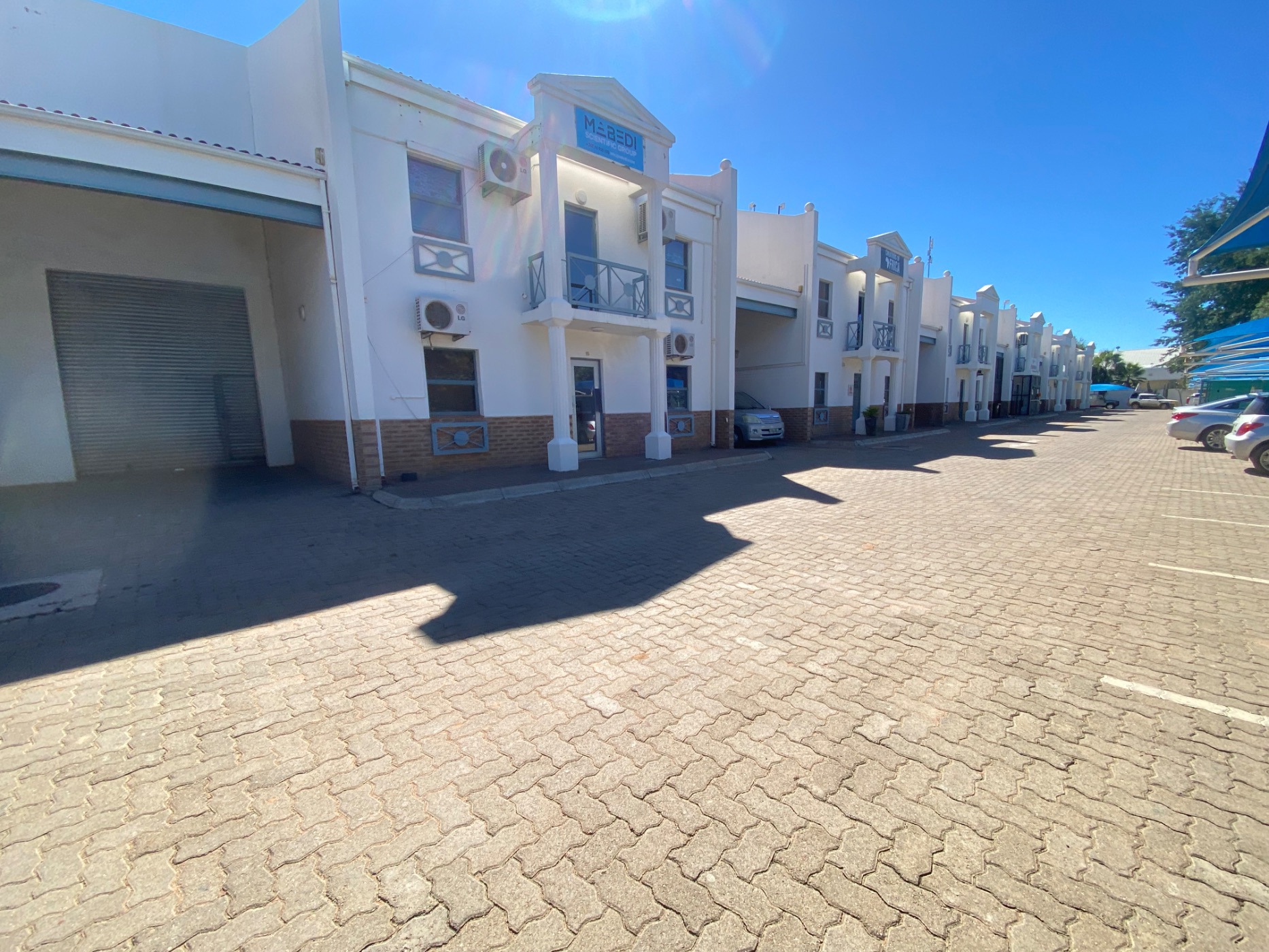 Commercial Building to rent in Phakalane, Botswana - 3BO1739092