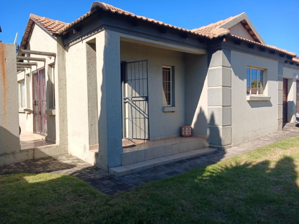 House to rent in Model Park - 1WD1739204