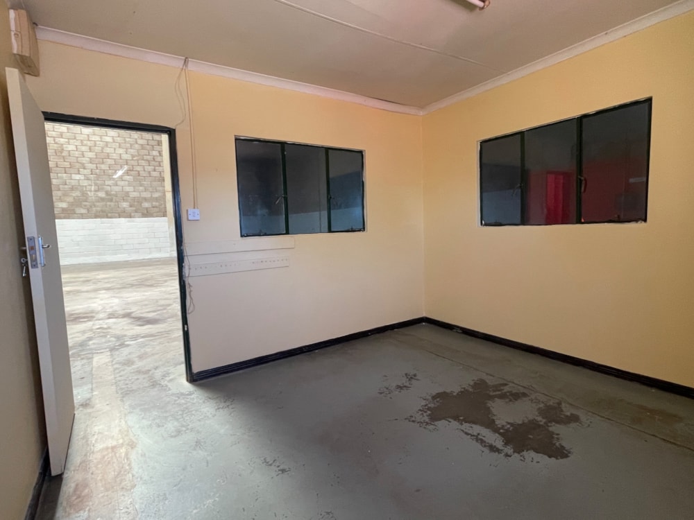 Commercial Building to rent in Gaborone West, Botswana - 3BO1739405 Commercial Building to rent in Gaborone West, Botswana - 3BO1739405