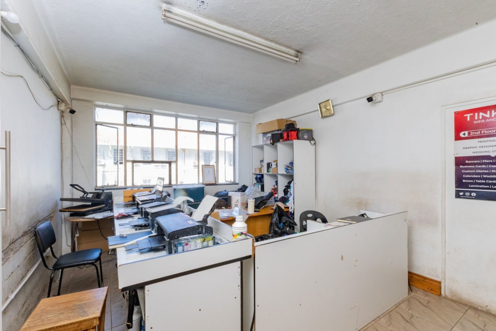 Commercial Building for sale in Harare CBD, Zimbabwe - 3ZB1739272
