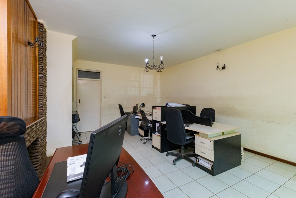 Double-storey apartment for sale in Avenues, Zimbabwe - 3ZB1739276