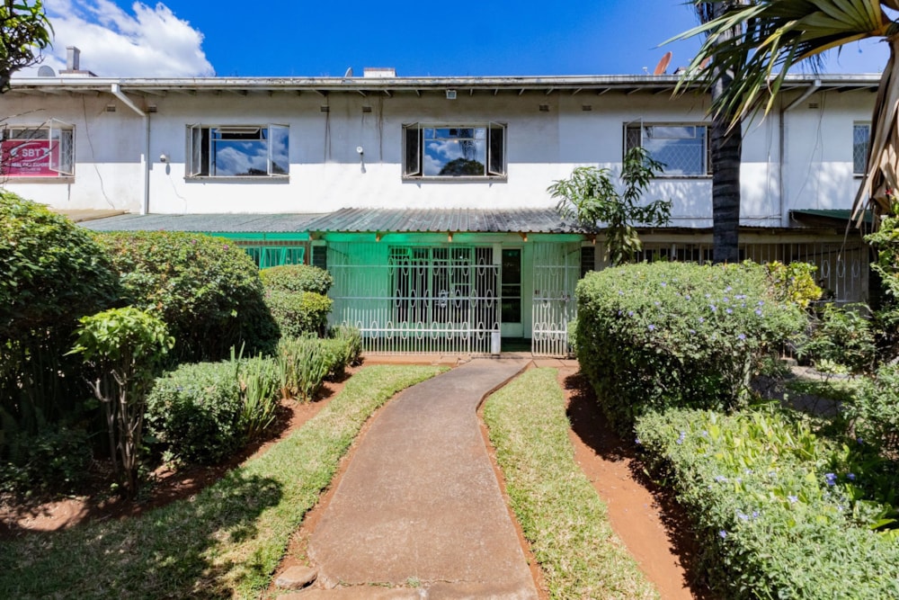 Double-storey apartment for sale in Avenues, Zimbabwe - 3ZB1739276