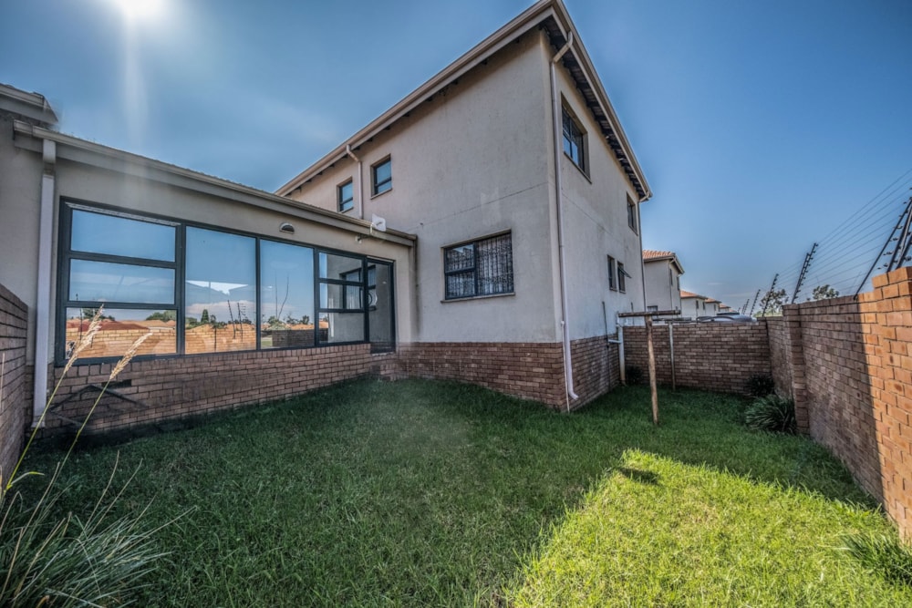 Townhouse for sale in Jackaroo Park - 1WD1739279