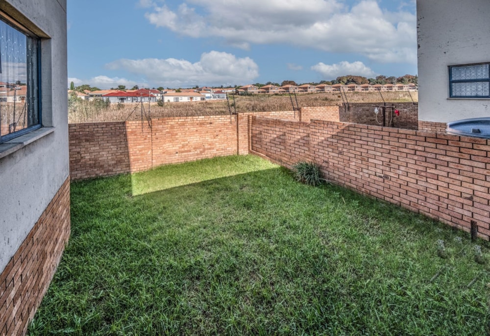 Townhouse for sale in Jackaroo Park - 1WD1739279