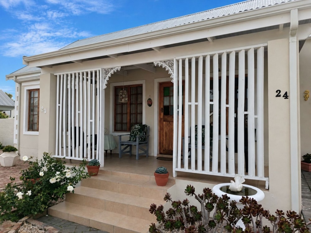 Townhouse for sale in Wesbank, Oudtshoorn - 1OU1739366