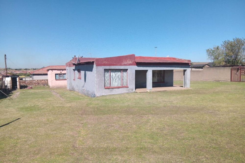 House for sale in Mhluzi - 1MD1739352 House for sale in Mhluzi - 1MD1739352
