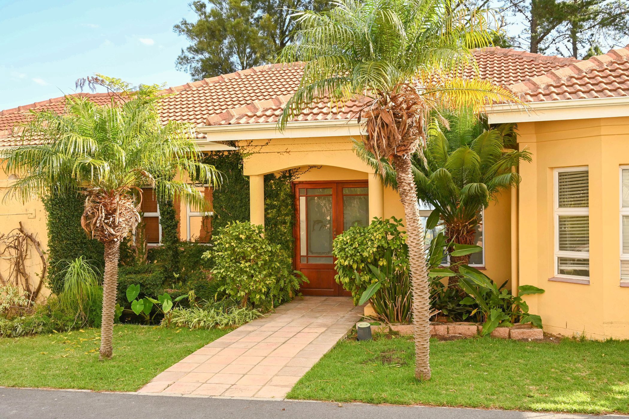 Security estate home for sale in Bel'Aire - SW1739502