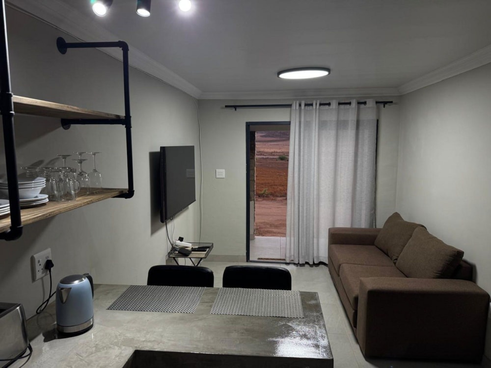 Guesthouse to rent in Springbok - 1NA1739735