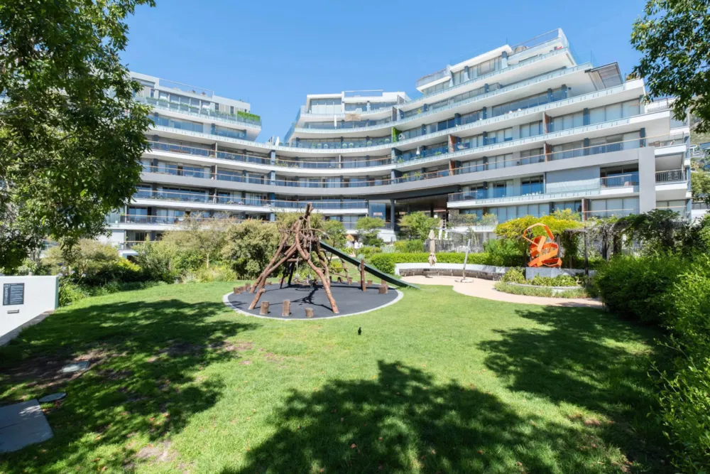 Apartment sold in Sea Point - AS1740091 Apartment sold in Sea Point - AS1740091